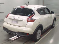 Nissan JUKE лот № 30211 оценка 4.5  с аукциона в Японии 1
