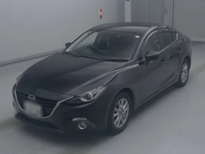 Mazda AXELA  с аукциона в Японии