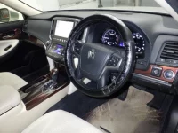 Toyota CROWN лот № 2062 оценка 3.5  с аукциона в Японии 2