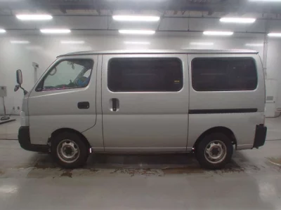 Nissan CARAVAN VAN  с аукциона в Японии