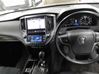 Toyota CROWN лот № 40002 оценка 3.5  с аукциона в Японии 8