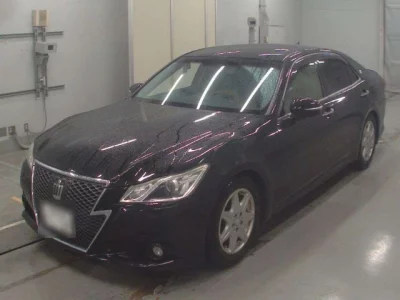 Toyota CROWN  с аукциона в Японии
