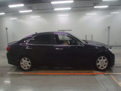 Toyota CROWN  с аукциона в Японии