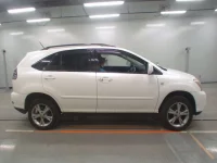 Toyota HARRIER лот № 30218 оценка 3.5  с аукциона в Японии 2