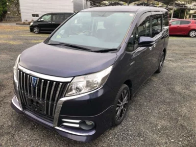 Toyota ESQUIRE  с аукциона в Японии