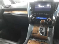 Toyota ALPHARD лот № 30219 оценка 3.5  с аукциона в Японии 8