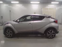 Toyota C-HR лот № 30221 оценка 4.5  с аукциона в Японии 3