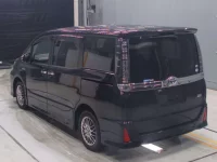 Toyota VOXY лот № 30157 оценка 3.5  с аукциона в Японии 5