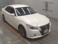 Toyota CROWN лот № 30232 оценка R  с аукциона в Японии 4