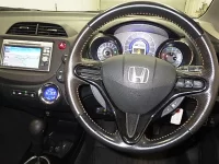 Honda FIT SHUTTLE лот № 4041 оценка 3  с аукциона в Японии 4