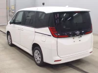 Toyota NOAH лот № 3210 оценка 3  с аукциона в Японии 5