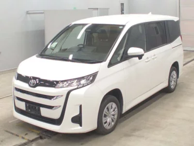 Toyota NOAH  с аукциона в Японии