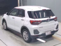 Toyota RAIZE лот № 30179 оценка 4.5  с аукциона в Японии 5