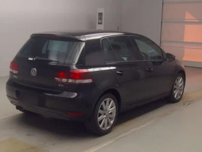 Volkswagen GOLF  с аукциона в Японии