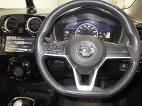 Nissan NOTE лот № 4055 оценка R  с аукциона в Японии 2
