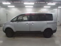 Mitsubishi DELICA D5 лот № 30253 оценка 3.5  с аукциона в Японии 3