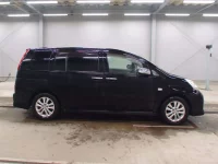 Toyota ISIS лот № 3219 оценка 3.5  с аукциона в Японии 2