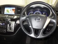 Nissan ELGRAND лот № 4059 оценка R  с аукциона в Японии 2