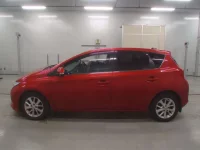 Toyota AURIS лот № 30258 оценка 4  с аукциона в Японии 3