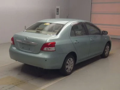 Toyota BELTA  с аукциона в Японии