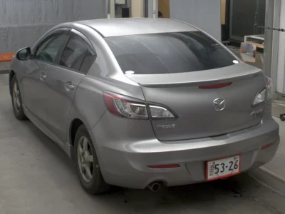 Mazda AXELA  с аукциона в Японии