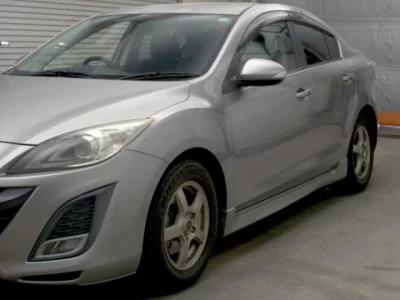 Mazda AXELA  с аукциона в Японии