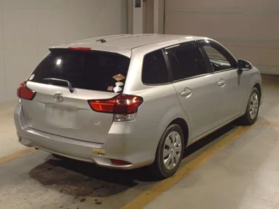 Toyota COROLLA FIELDER  с аукциона в Японии