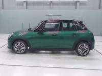 BMW MINI лот № 30194 оценка 6  с аукциона в Японии 3