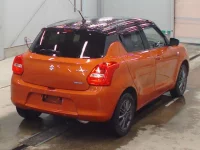 Suzuki SWIFT лот № 3225 оценка 4.5  с аукциона в Японии 1