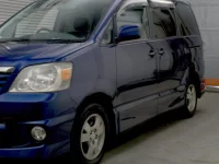 Toyota NOAH лот № 2101 оценка 3.5  с аукциона в Японии 3