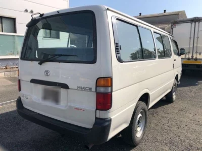 Toyota HIACE  с аукциона в Японии