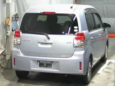 Toyota SPADE  с аукциона в Японии