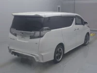 Toyota VELLFIRE лот № 680 оценка 4  с аукциона в Японии 1
