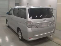 Toyota VELLFIRE лот № 30272 оценка 4  с аукциона в Японии 5