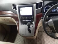 Toyota VELLFIRE лот № 30272 оценка 4  с аукциона в Японии 8