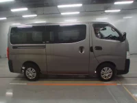 Nissan CARAVAN VAN лот № 30271 оценка 3  с аукциона в Японии 2