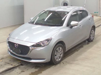 Mazda MAZDA2  с аукциона в Японии