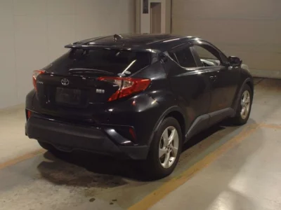 Toyota C-HR  с аукциона в Японии