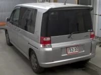 Honda MOBILIO лот № 4047 оценка 3.5  с аукциона в Японии 1