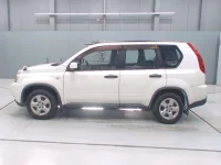 Nissan X-TRAIL лот № 30206 оценка 3.5  с аукциона в Японии 3