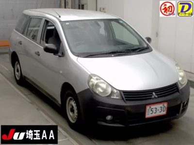 Mitsubishi LANCER VAN