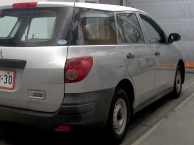 Mitsubishi LANCER VAN