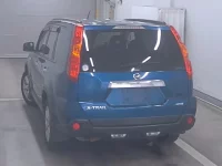 Nissan X-TRAIL лот № 4081 оценка 4  с аукциона в Японии 1