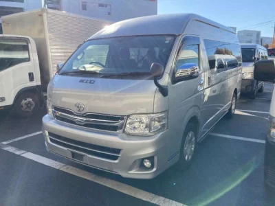 Toyota HIACE  с аукциона в Японии