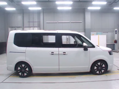 Honda STEP WAGON  с аукциона в Японии