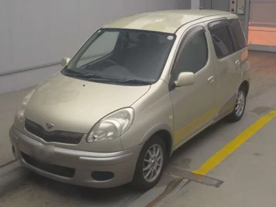Toyota FUNCARGO  с аукциона в Японии