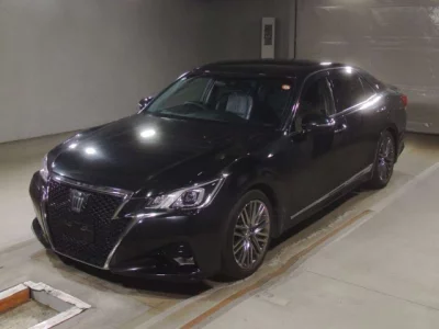 Toyota CROWN  с аукциона в Японии