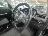 Suzuki SWIFT лот № 30299 оценка 3  с аукциона в Японии 6
