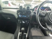 Suzuki SWIFT лот № 30299 оценка 3  с аукциона в Японии 8