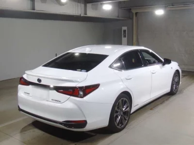 Lexus ES  с аукциона в Японии